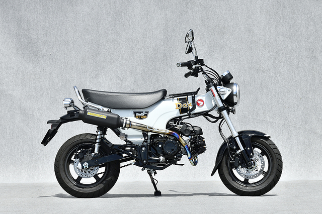 26~DAX125 TI UP-TYPE プレス ブラック