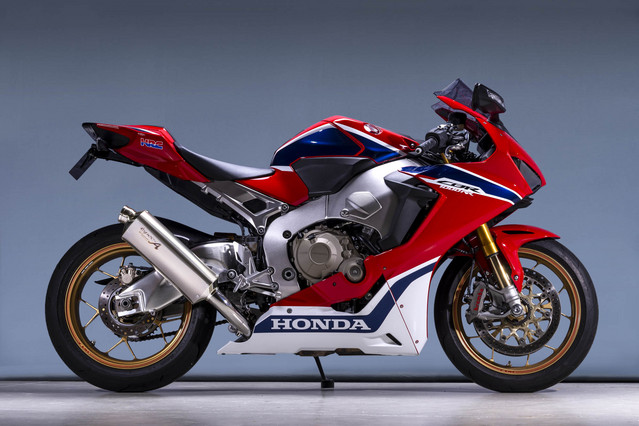 CBR1000RR SLIP-ON 